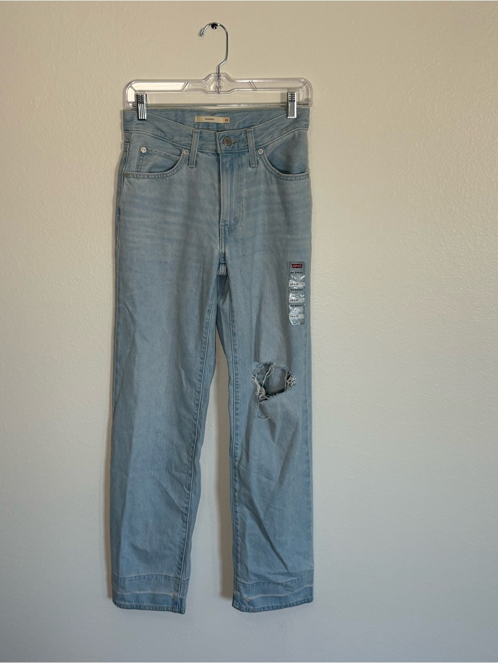 Levi's '94 Baggy Jeans 24x31 NWOT Light Wash Denim